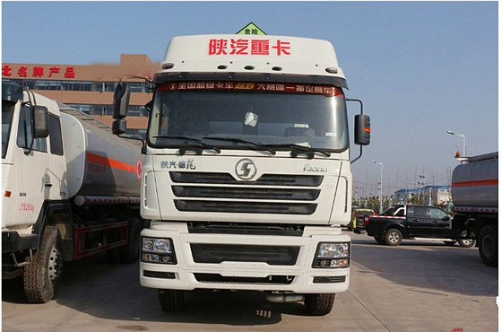 Originele Shaanxi Shacman brandstoftanker Truck Oil Tank Truck Diesel Tanker 8X4