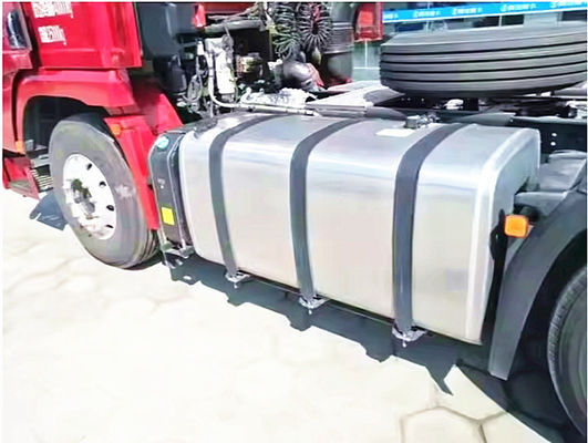 Zware vrachtwagentrekker met 600L+300L brandstofcapaciteit, 3500 mm wielbasis en bandenmaat 11.00R20/12.00R20/12R22.5/315/80R22.5